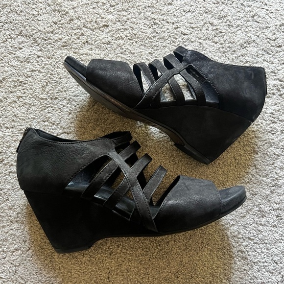 Eileen Fisher Dewey Women’s Size 8 Caged Wedge Sandals Lattice Strappy - Picture 1 of 6